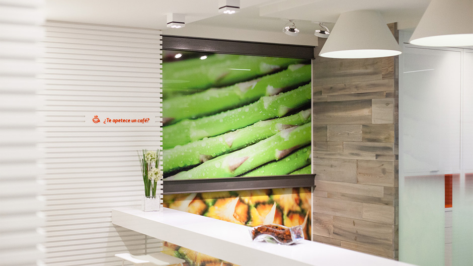 03-pixelarte-estudio-diseno-grafico-rotulacion-oficinas-signage-Saibo-importacion-fruticola