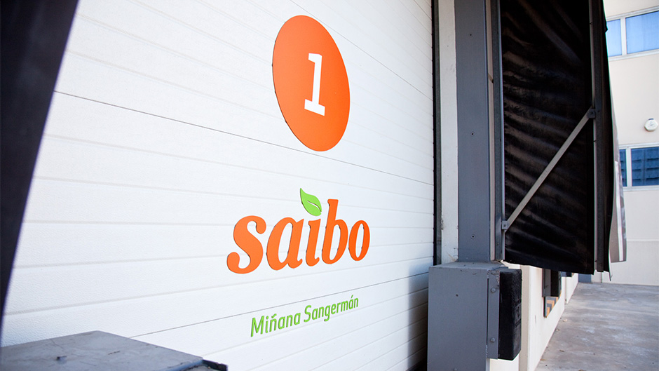 22-pixelarte-estudio-diseno-grafico-senaletica-signage-Saibo-muelles-de-carga