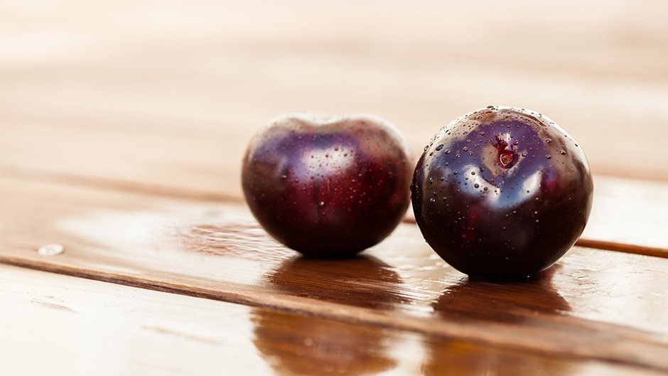 24-pixelarte-estudio-diseno-grafico-Saibo-importacion-fruticola-fotografia-ciruelas