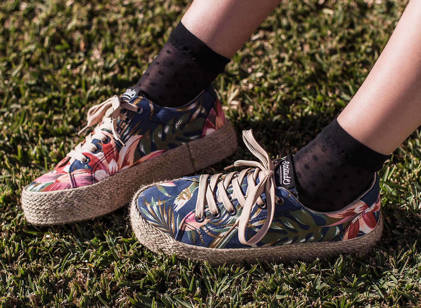 Mustang Attitude campaña 2015 - Diseño de etiquetas para calzado Mustang - Estudio de diseño gráfico Valencia Pixelarte