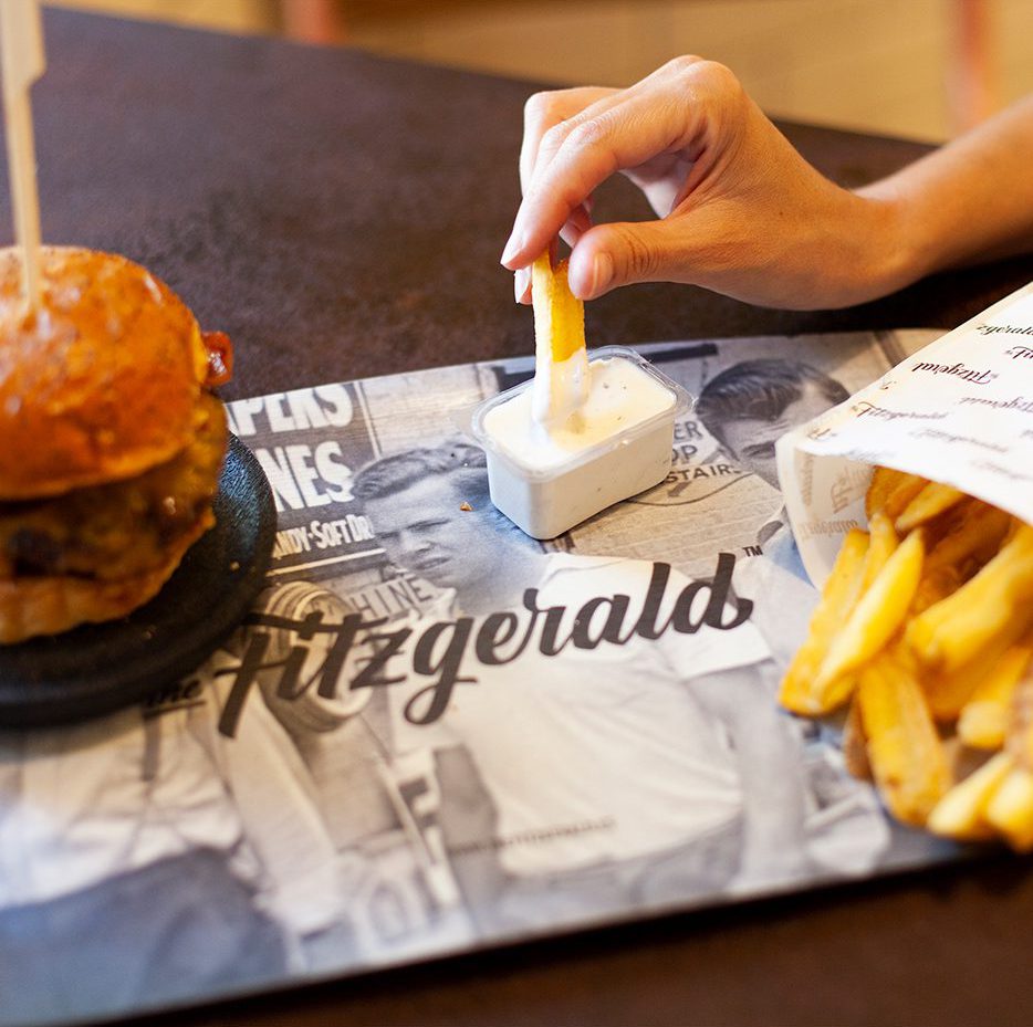 Pixelarte estudio de diseño gráfico - Diseño identidad corporativa para The Fitzgerald