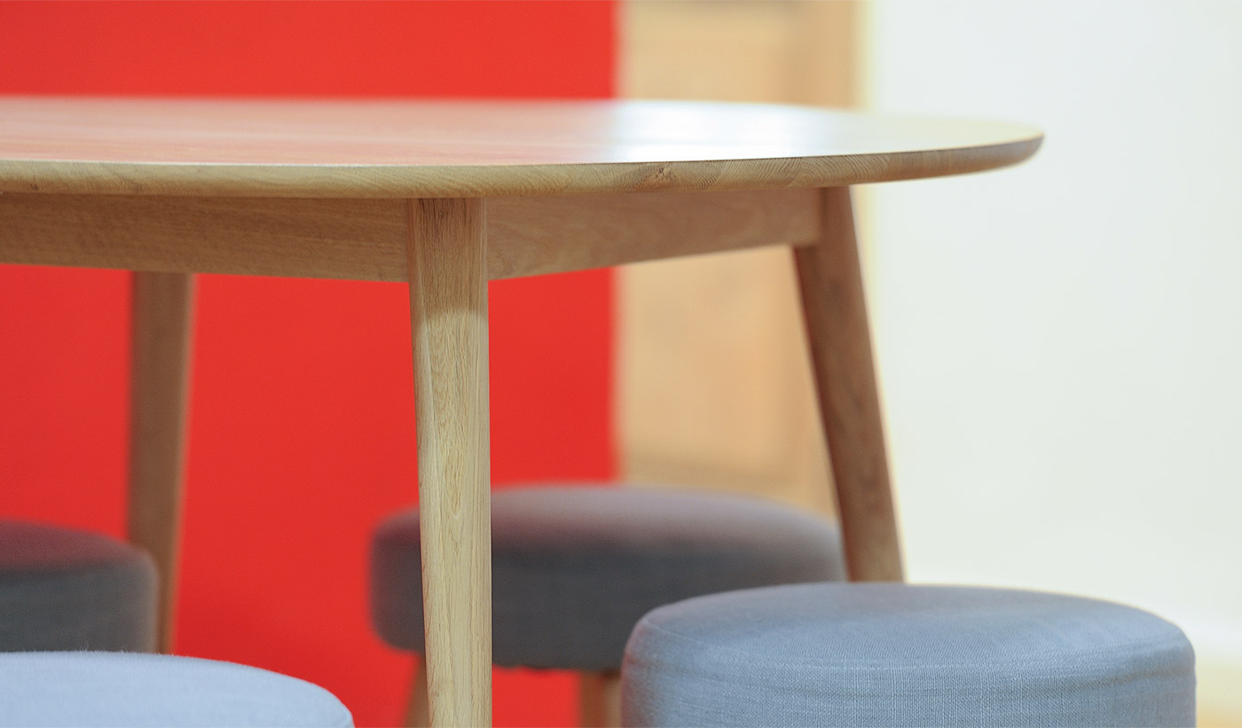 Pixelarte - Estudio de diseño gráfico - Diseño de interiorismo para Esmovia