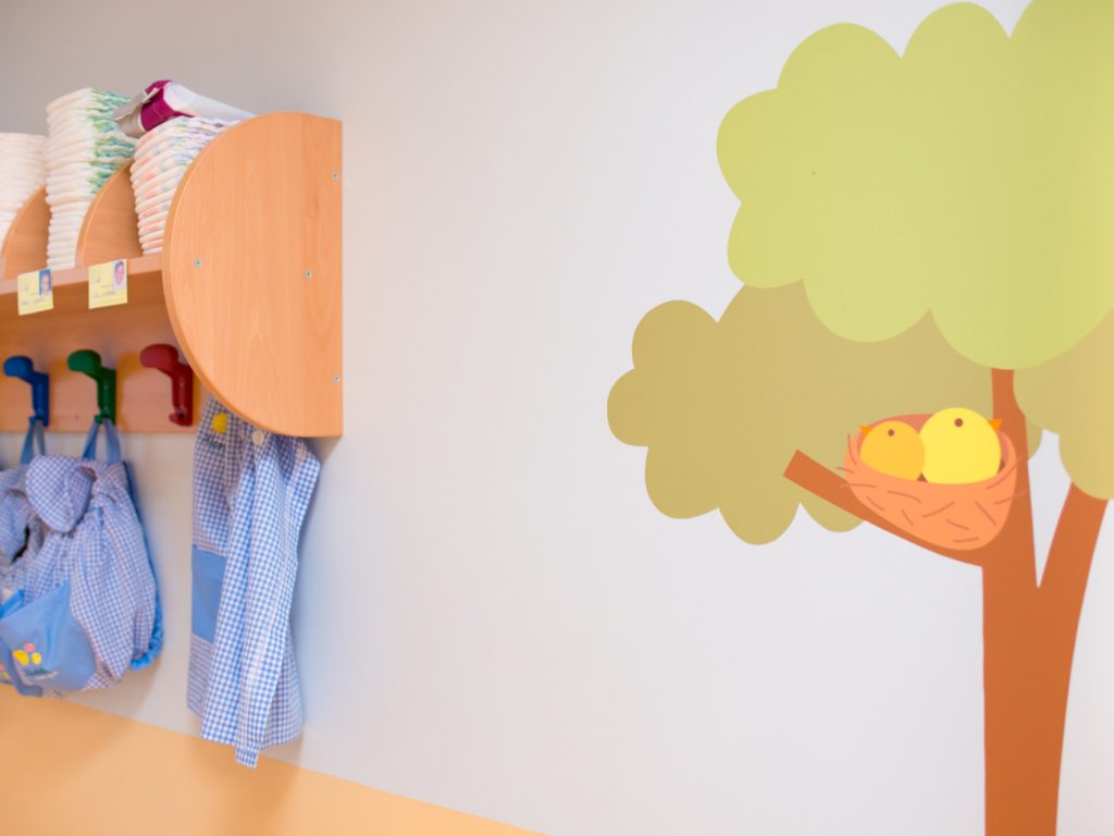 Pixelarte estudio de diseño- Rotulación escuela infantil Xicotets