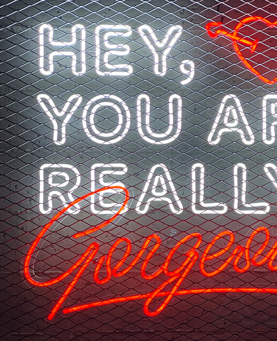 Pixelarte - Estudio de diseño gráfico - Diseño rotulacion restaurante Jenkins - neones