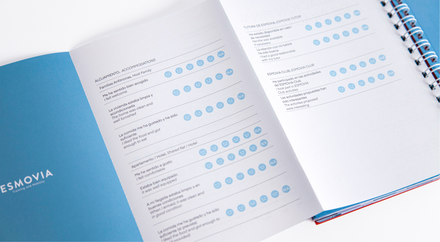 Pixelarte - Estudio de diseño gráfico - Diseño editorial Handbook para Esmovia